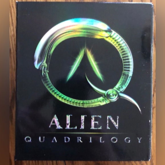 Alien Quadrilogy DVD BOXSET - Picture 1 of 6